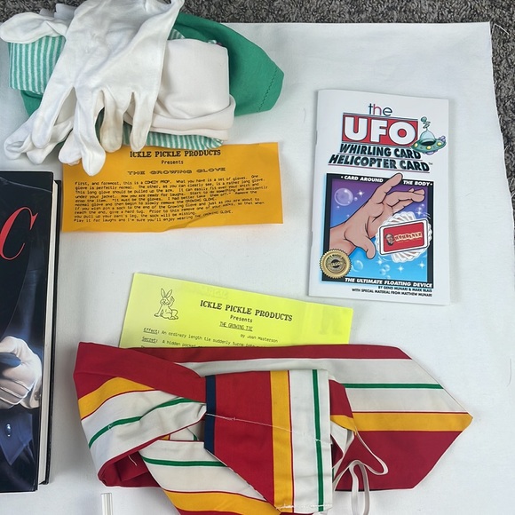 MAGIC TRICK book and starter set. Magic, illusion set. - Picture 6 of 16